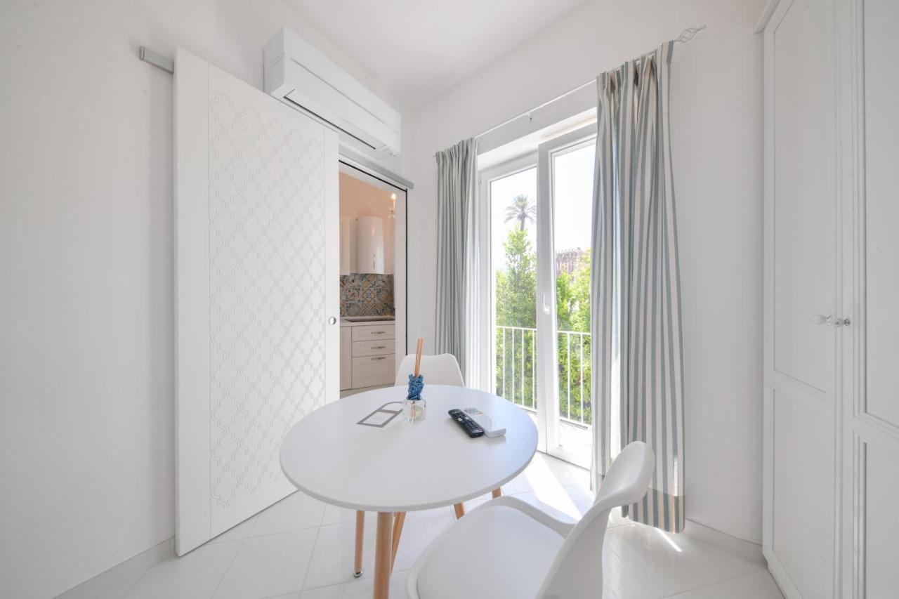 King Suite - Luxury Rooms Форио Экстерьер фото