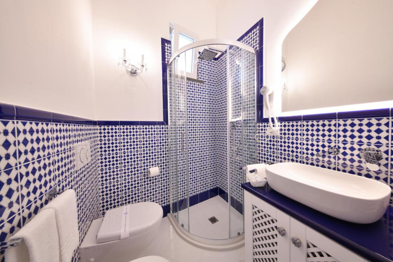 King Suite - Luxury Rooms Форио Экстерьер фото