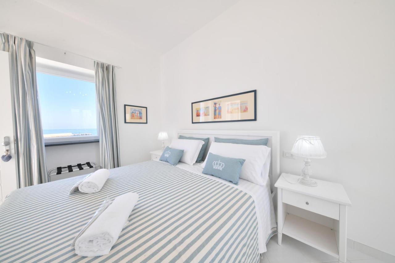 King Suite - Luxury Rooms Форио Экстерьер фото